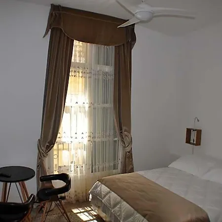 Bed & Breakfast Ida D'hotes 3*
